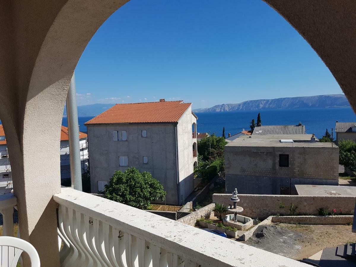 Apartments Mara Novi Vinodolski Bagian luar foto