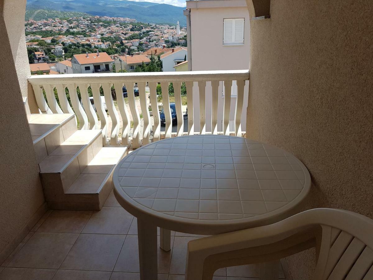 Apartments Mara Novi Vinodolski Bagian luar foto